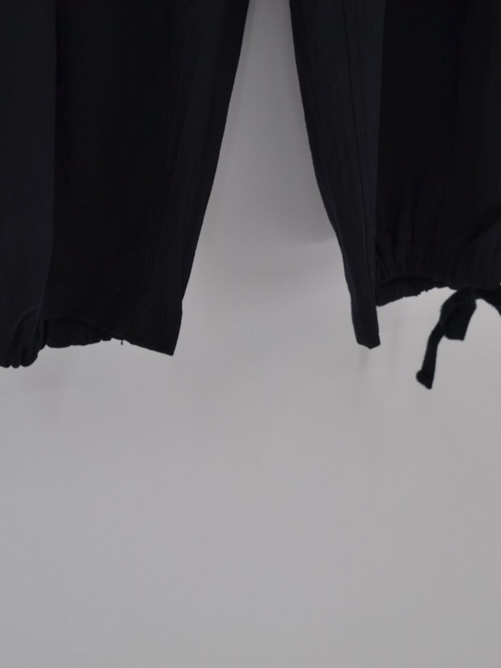 Anthropologie Tiny Heidi High Waist Satin Pants Womens M Black Ankle Tie Baggy - Picture 7 of 9